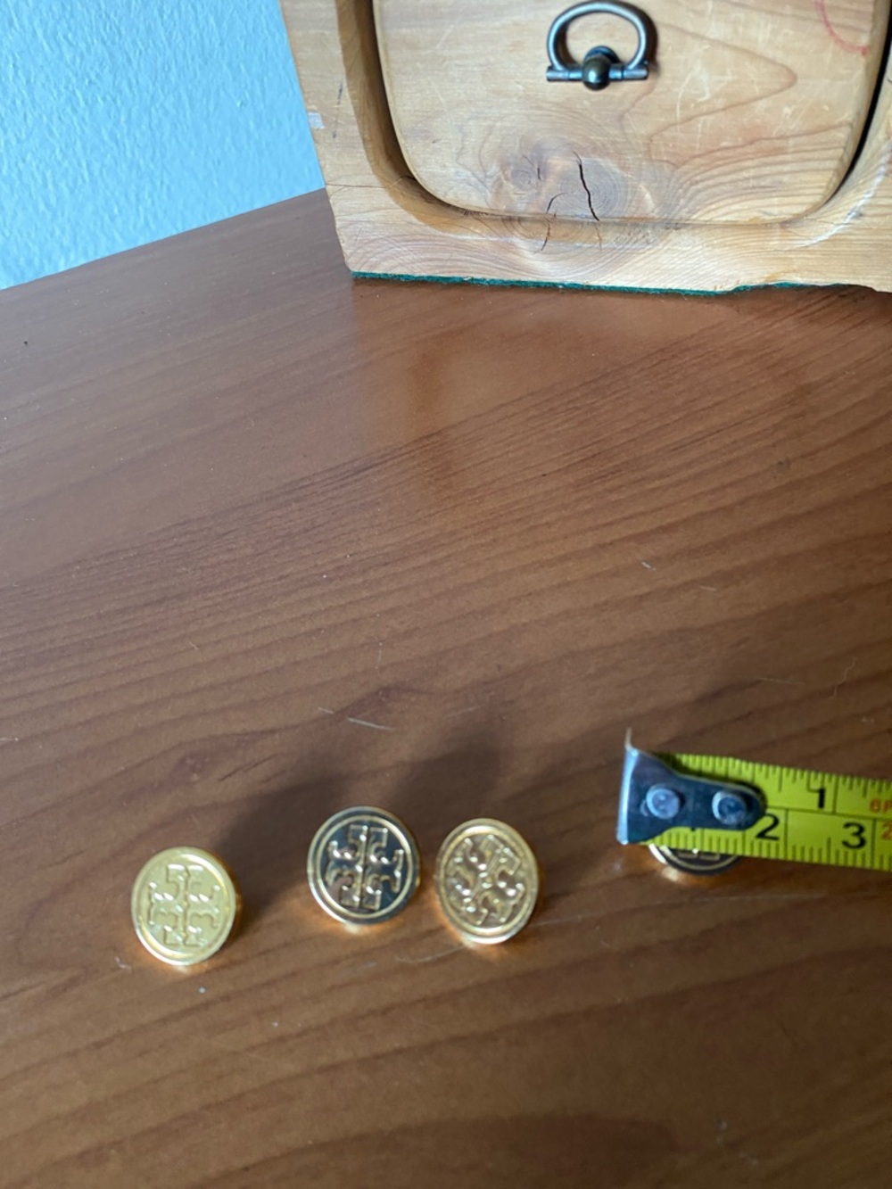Tory Burch Logo Buttons - Picture 4 of 4